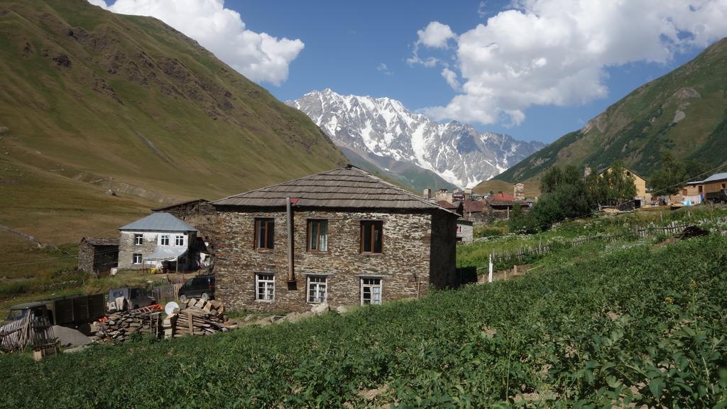 Caucasus Guesthouse Uschguli Exterior foto